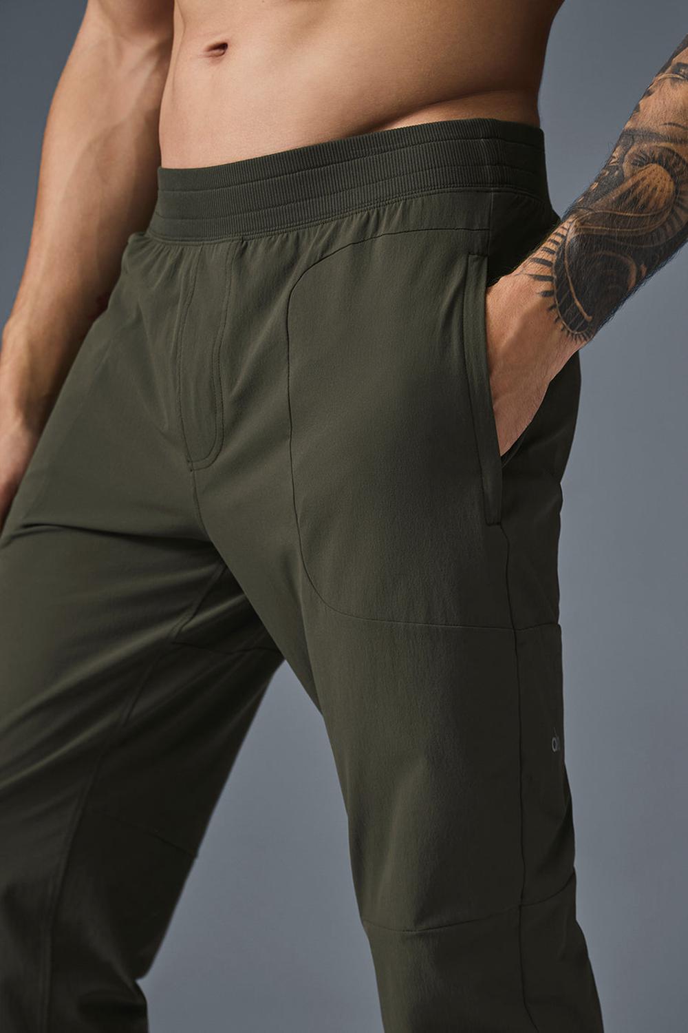 Stealth Green Men Alo Yoga Co-Op Pant | Australia  25064-BHZQ