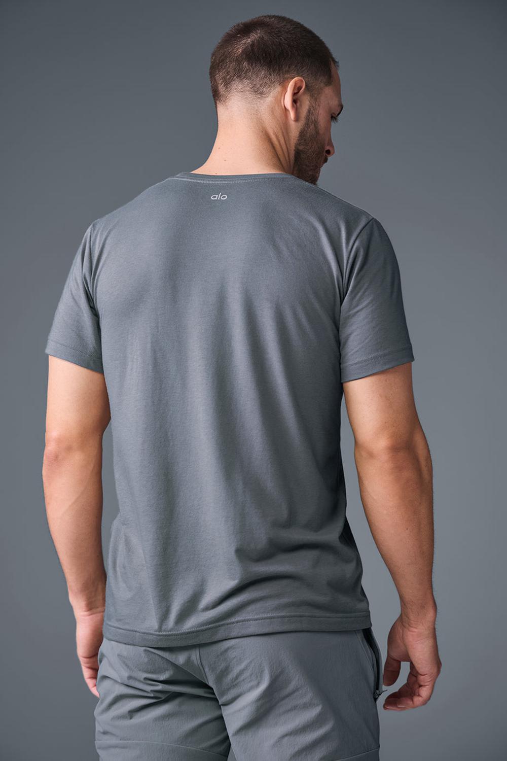 Steel Grey Men Alo Yoga Triumph Tee | Australia  86752-DITY
