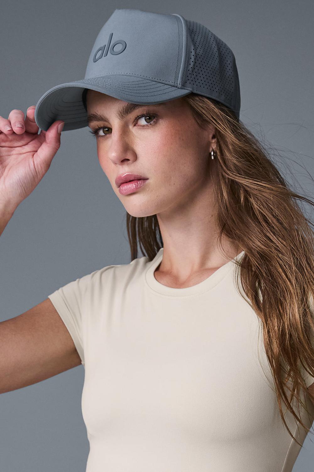 Steel Grey Women Alo Yoga Performance District Trucker Hat | Australia  53410-ZYLT