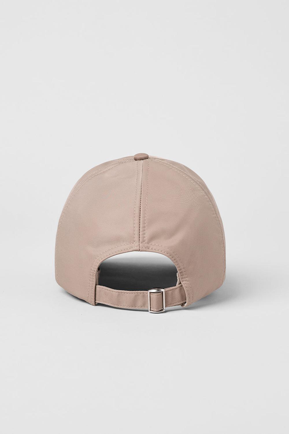 Taupe Satin Men Alo Yoga Satin Off-Duty Cap | Australia  52410-TEYF