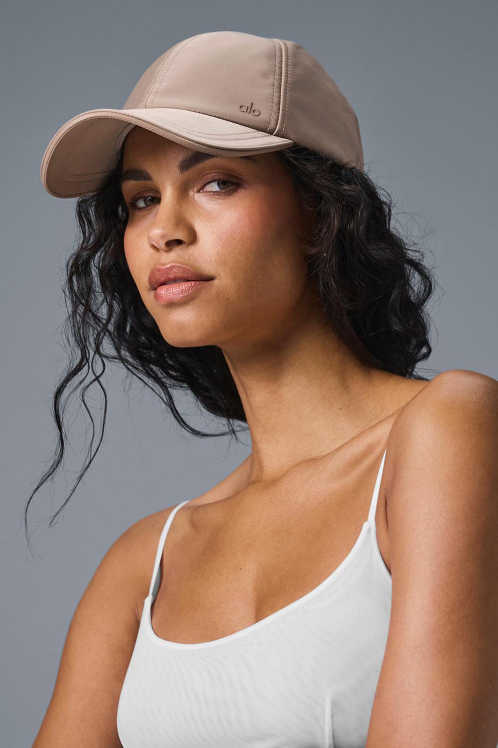 Taupe Satin Men Alo Yoga Satin Off-Duty Cap | Australia  52410-TEYF