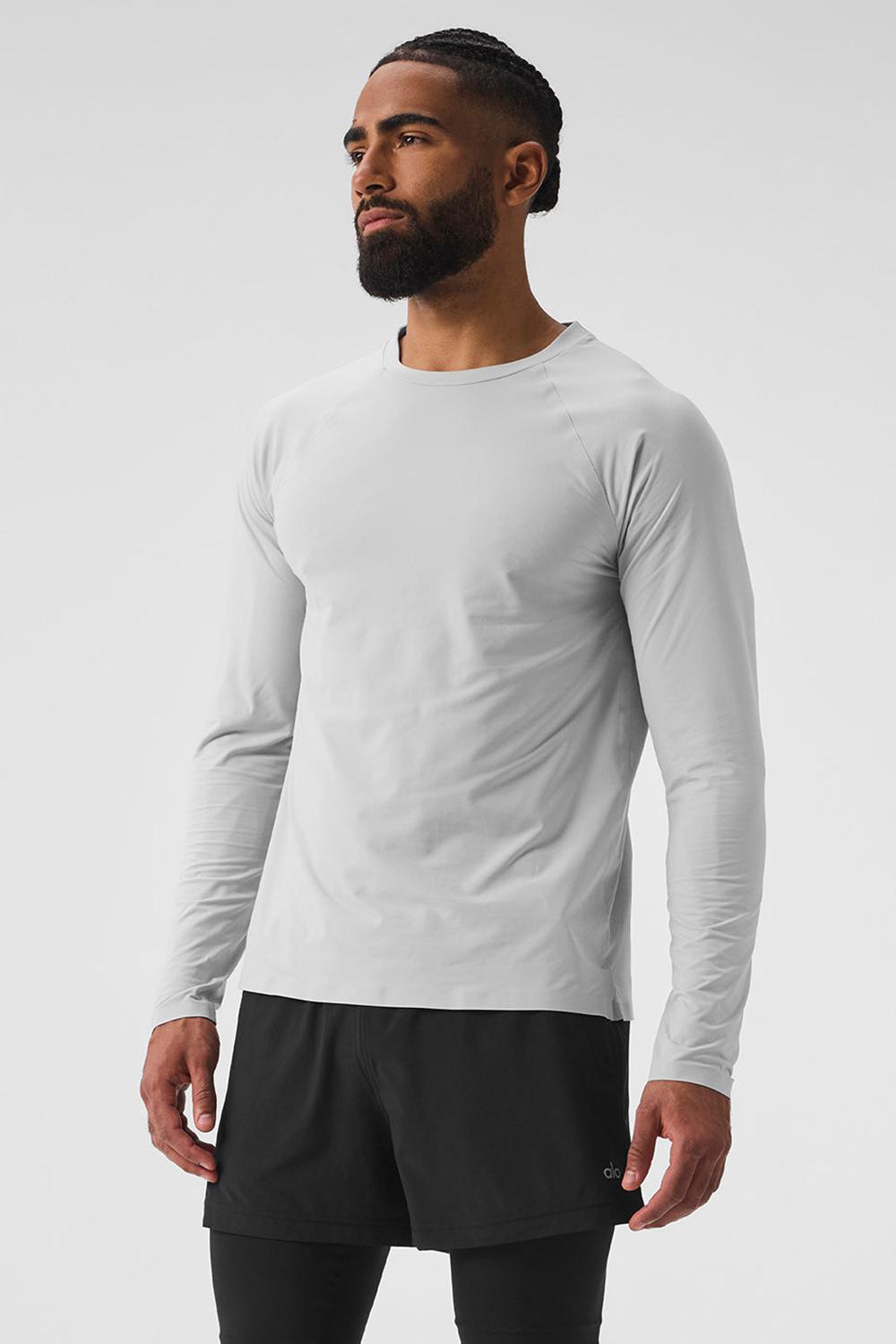 Titanium Men Alo Yoga Idol Long Sleeve Performance Tee | Australia  25381-NKMW