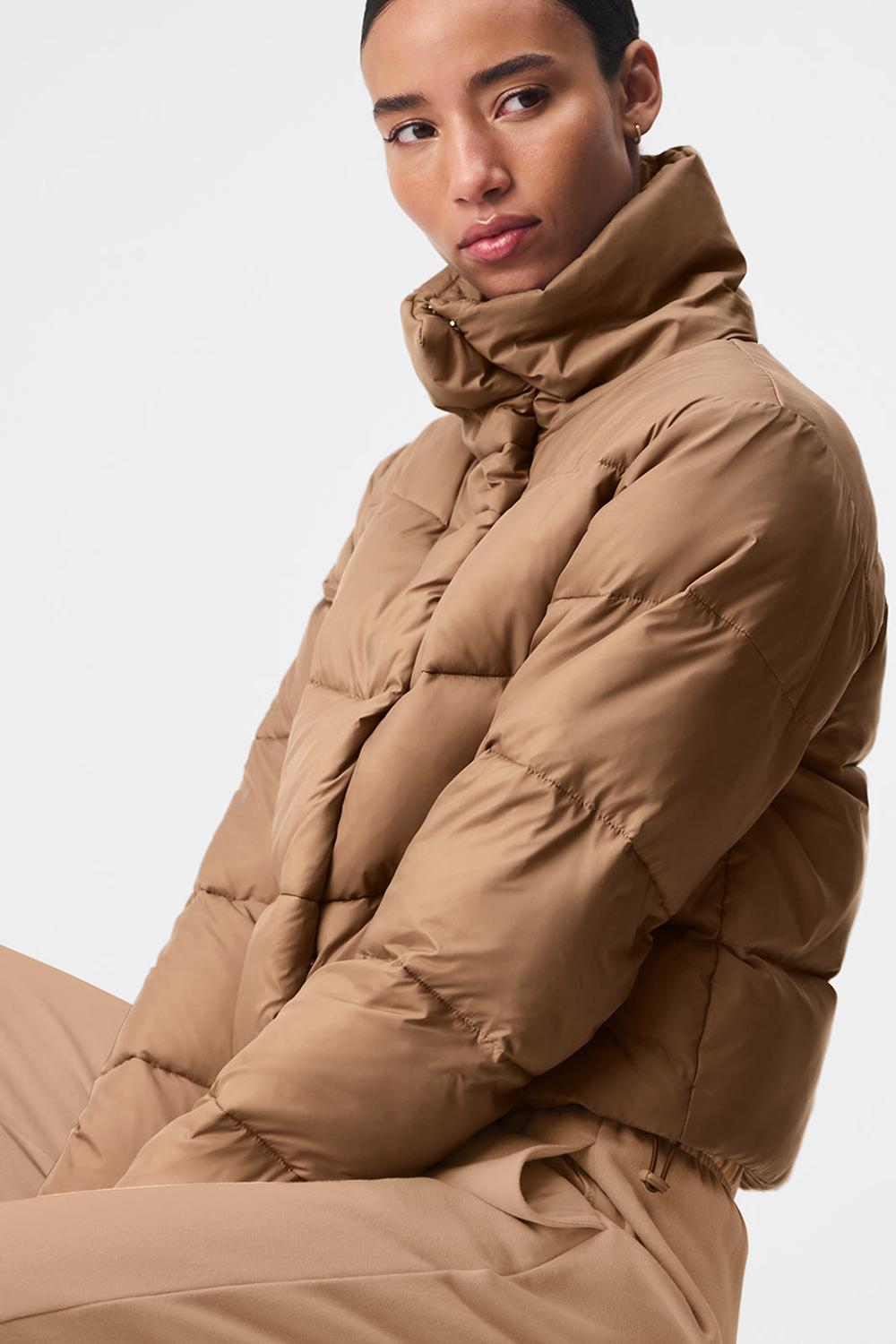 Toasted Almond Women Alo Yoga Gold Rush Puffer Jacket | Australia  38052-BTQX