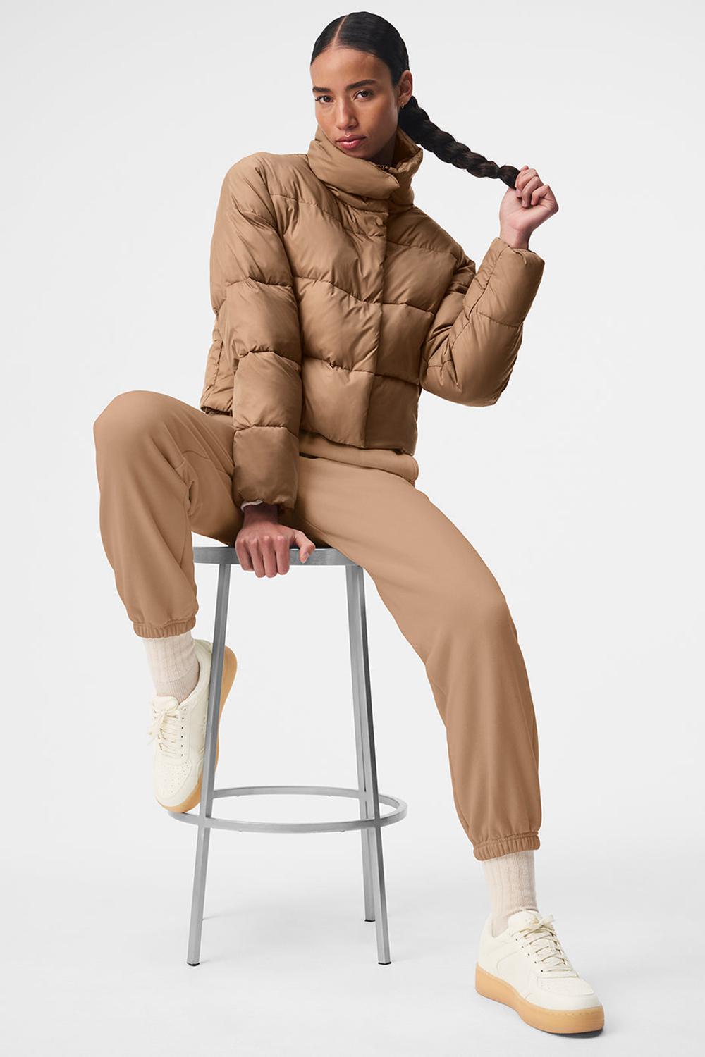Toasted Almond Women Alo Yoga Gold Rush Puffer Jacket | Australia  38052-BTQX