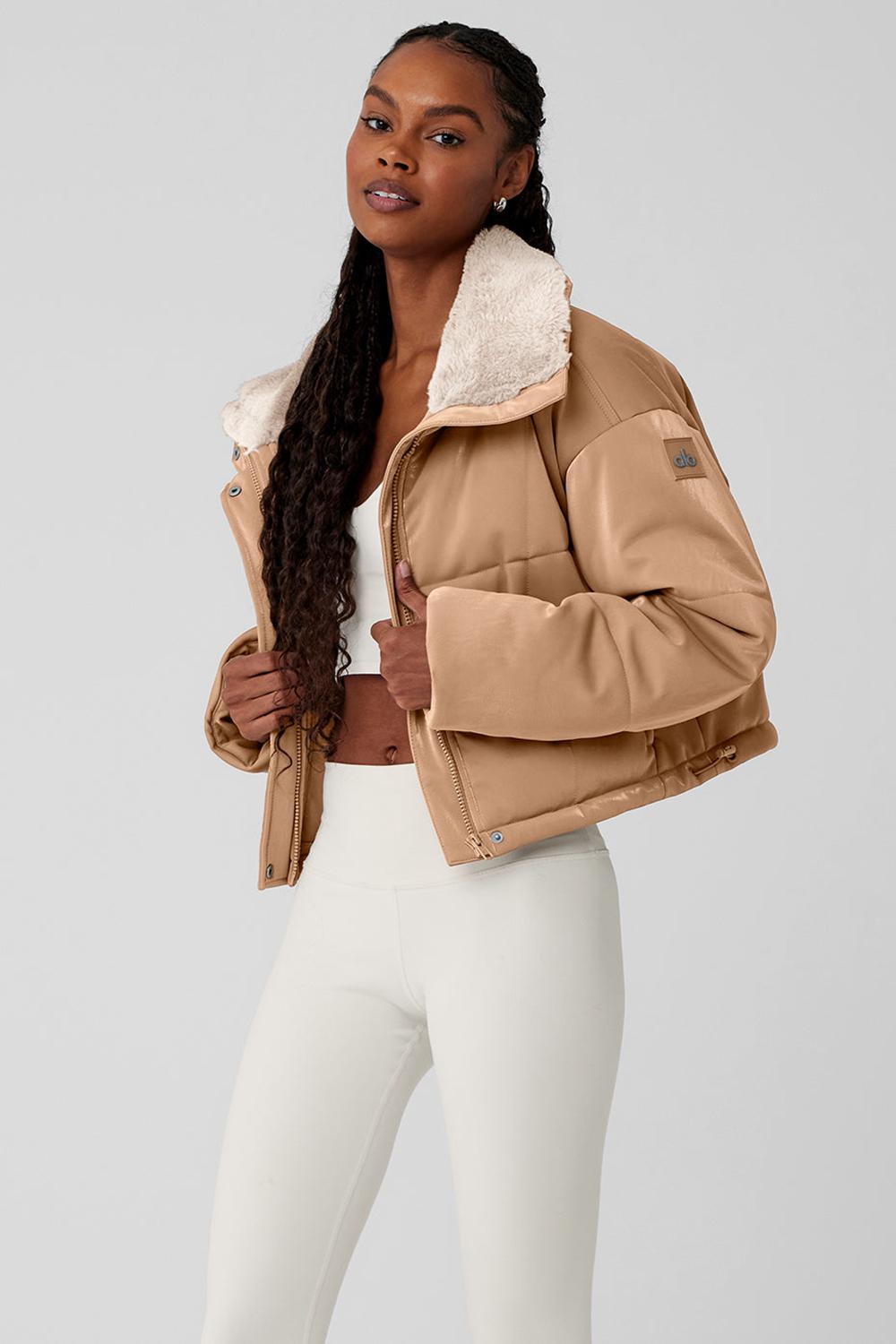 Toasted Almond Women Alo Yoga Orion Cropped Puffer Jacket | Australia  57042-QWTE