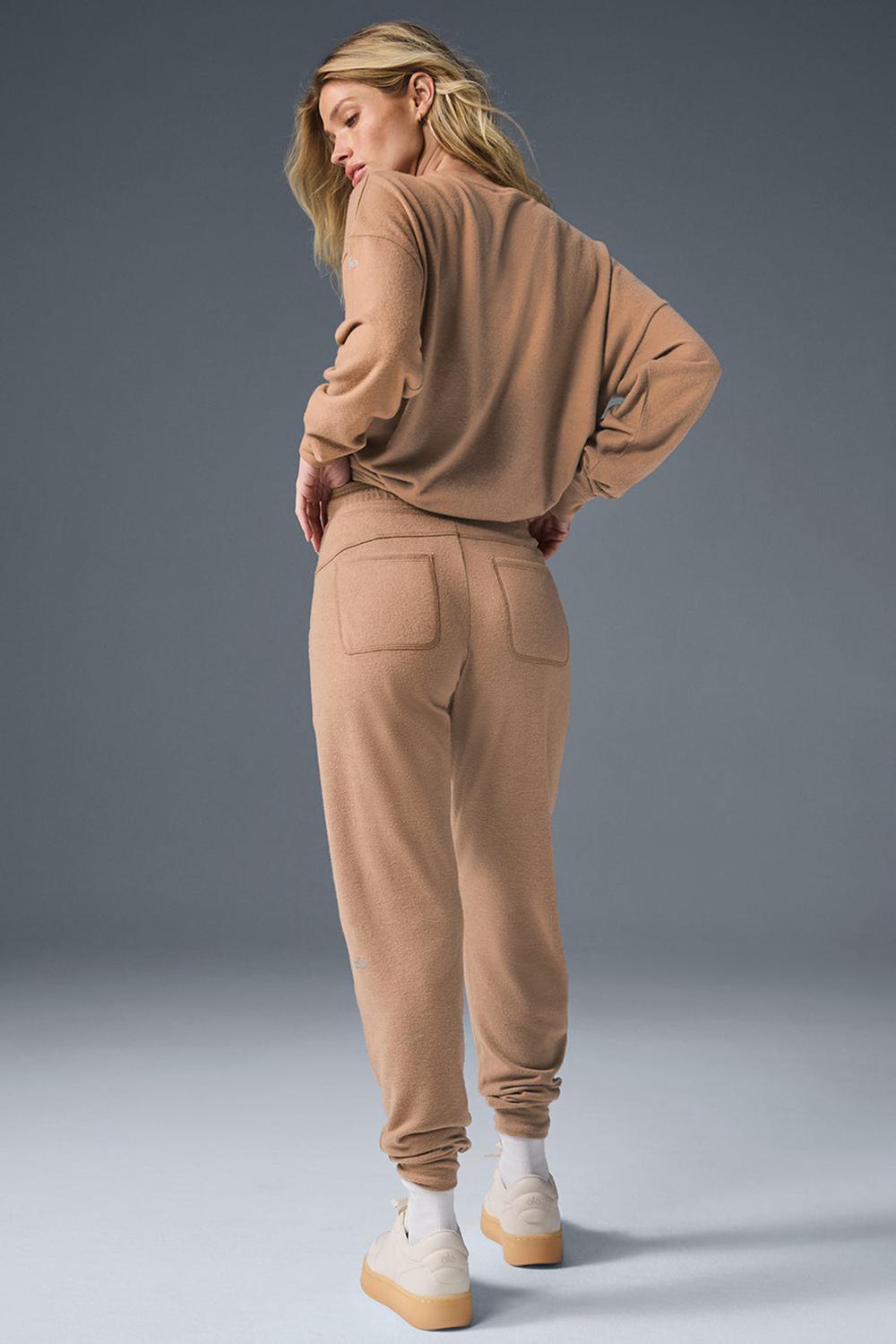 Toasted Almond Women Alo Yoga Soho Sweatpant | Australia  69872-IEZO