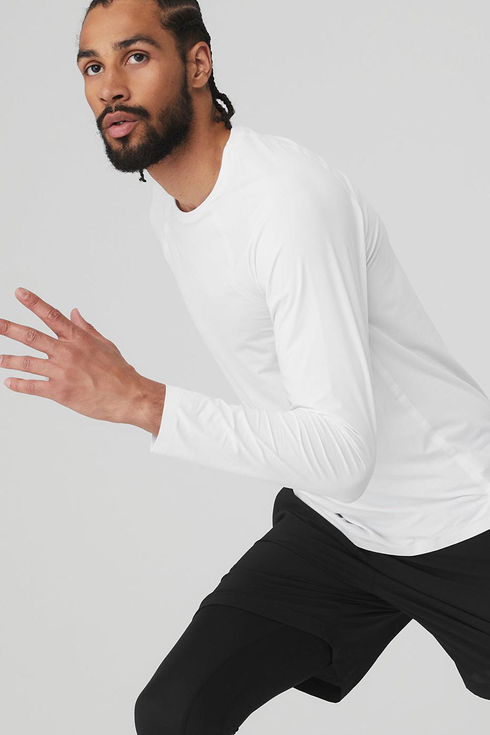 White Men Alo Yoga Idol Long Sleeve Performance Tee | Australia  13470-WNKL