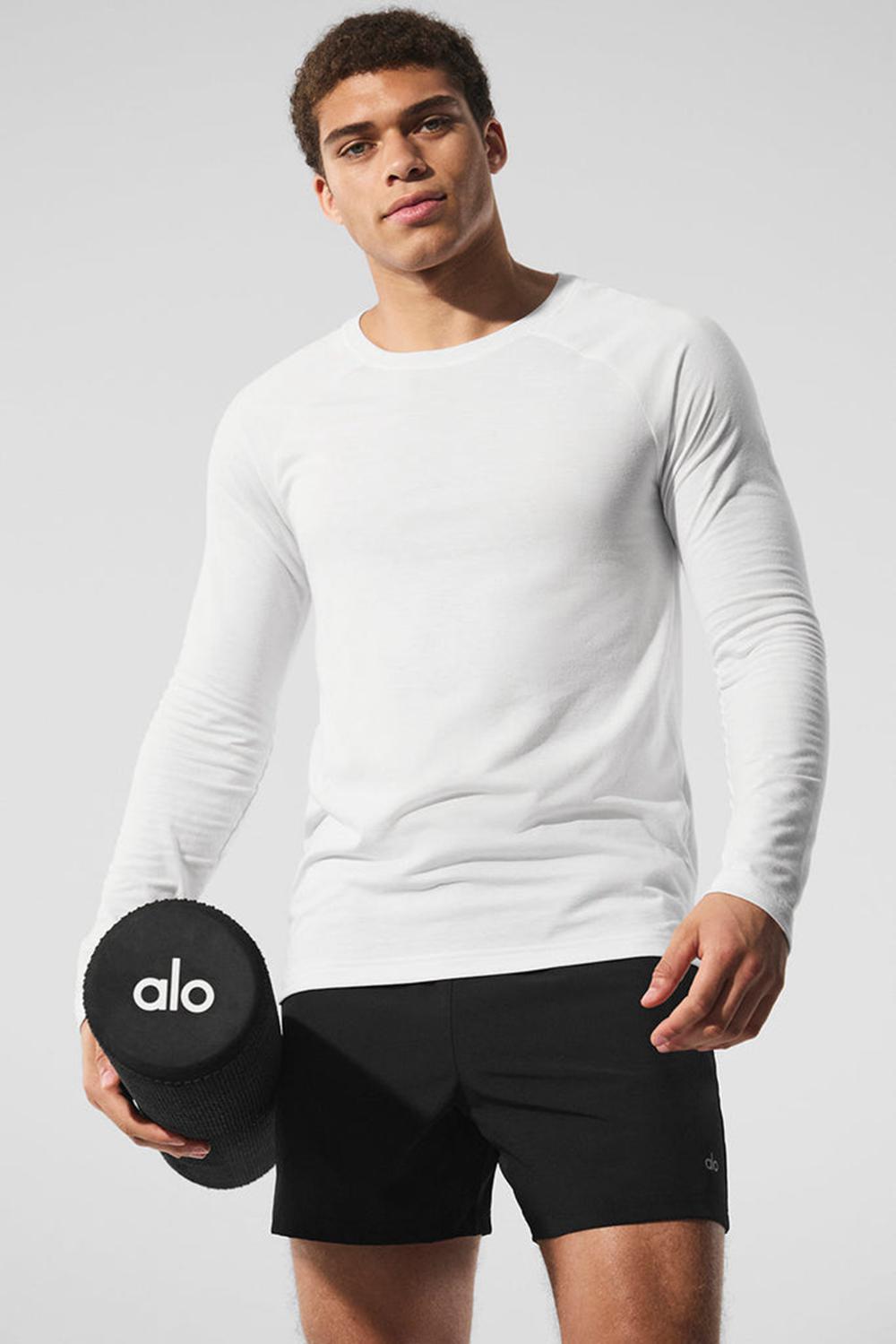 White Men Alo Yoga Triumph Long Sleeve Tee | Australia  93046-QWRF