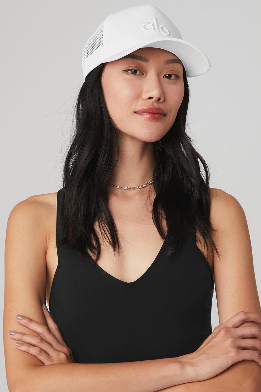 White / White Women Alo Yoga District Trucker Hat | Australia  28107-TGCI